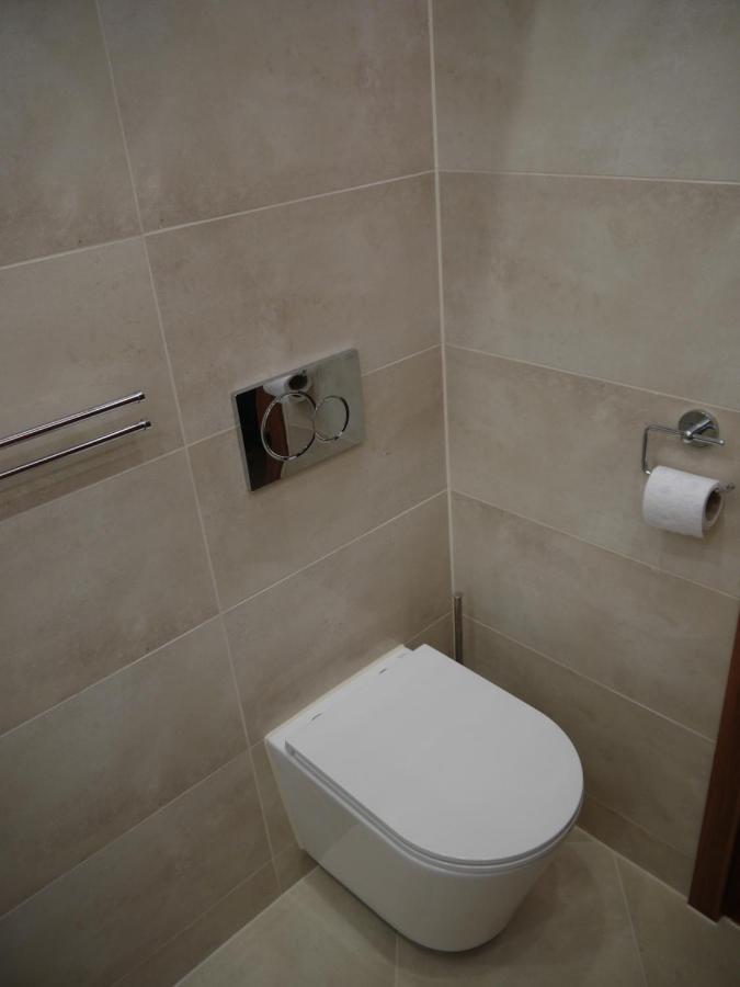 Vizparti Sas Apartman Сиофок Екстериор снимка