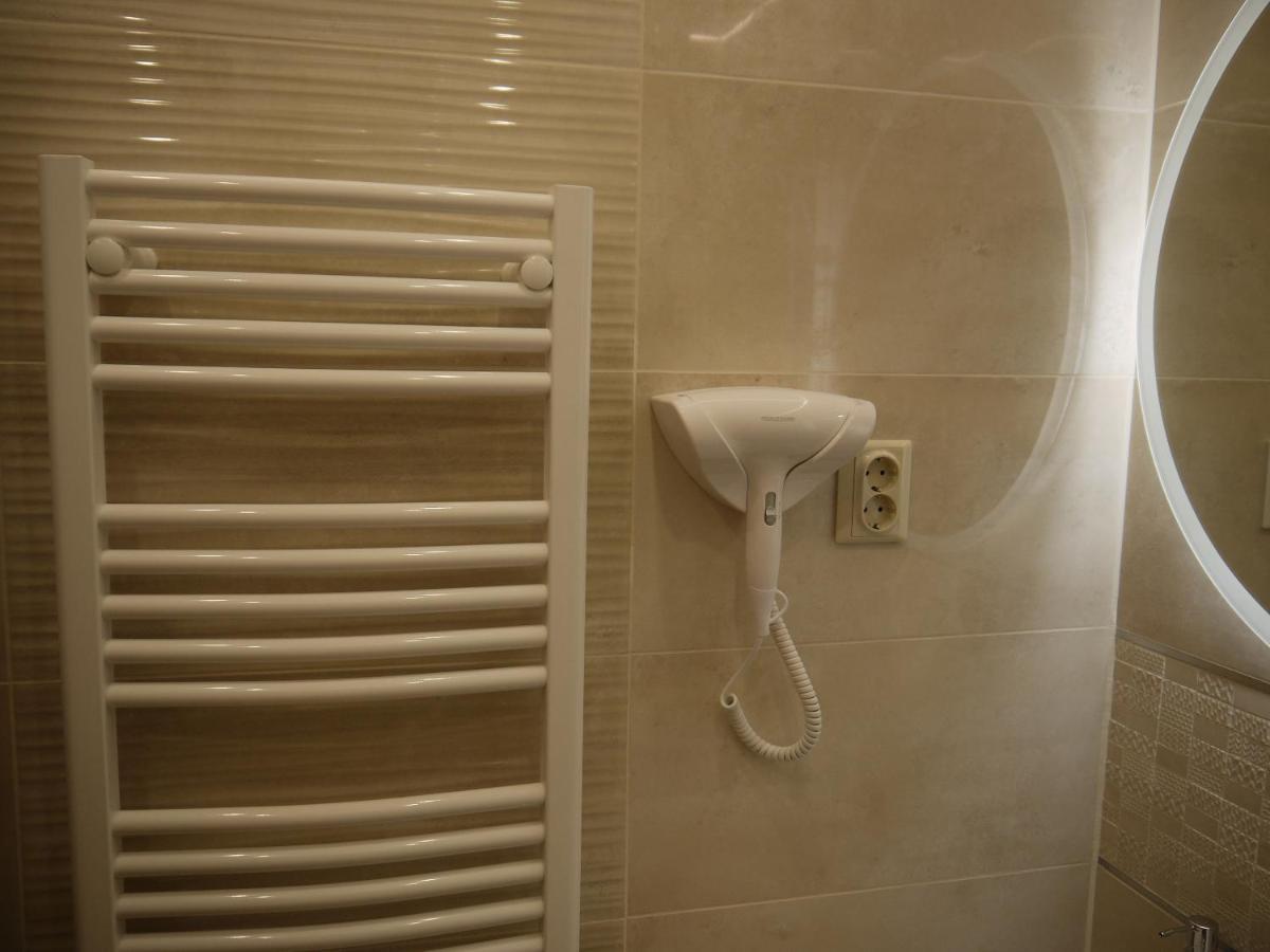 Vizparti Sas Apartman Сиофок Екстериор снимка