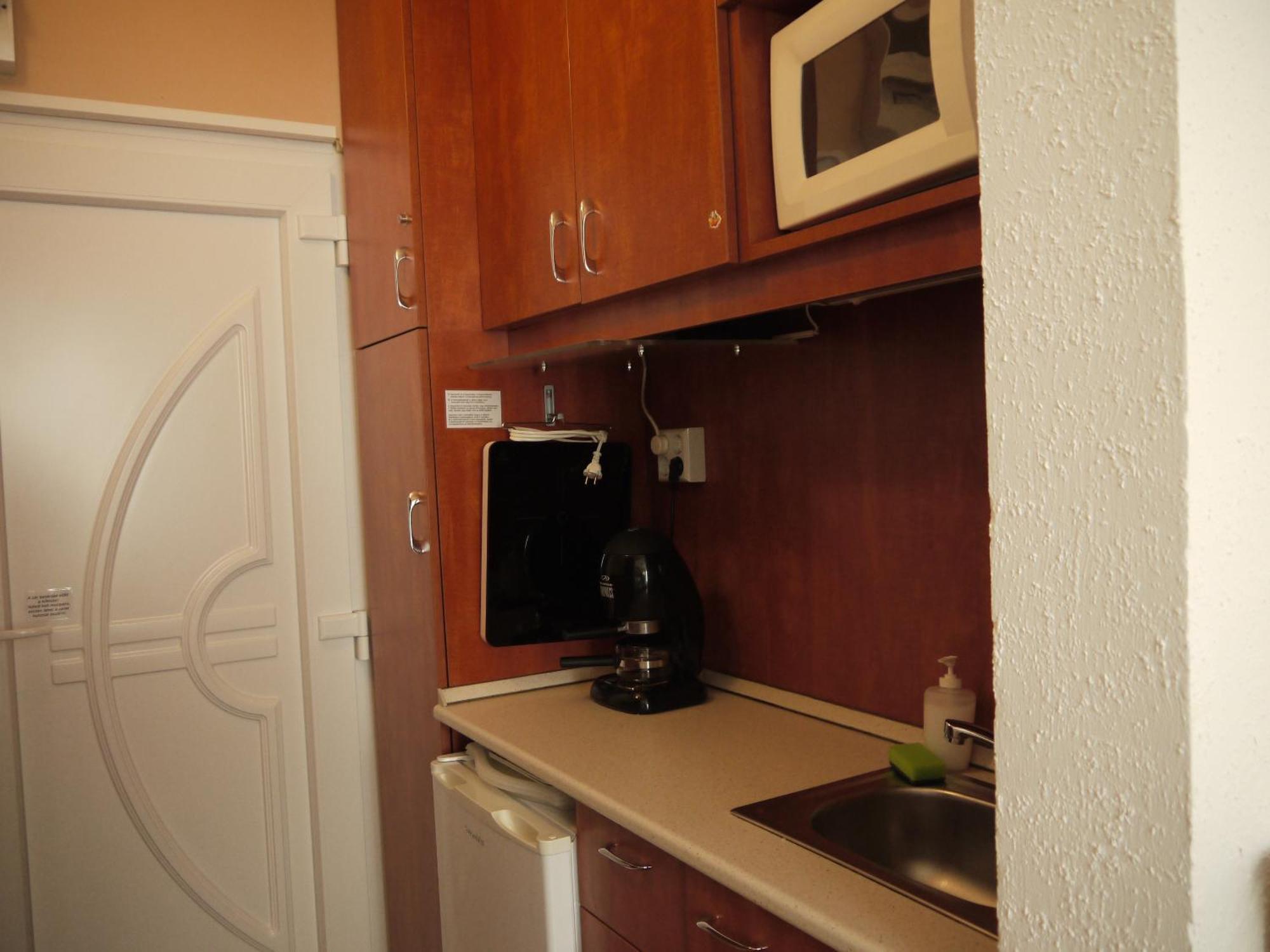 Vizparti Sas Apartman Сиофок Екстериор снимка