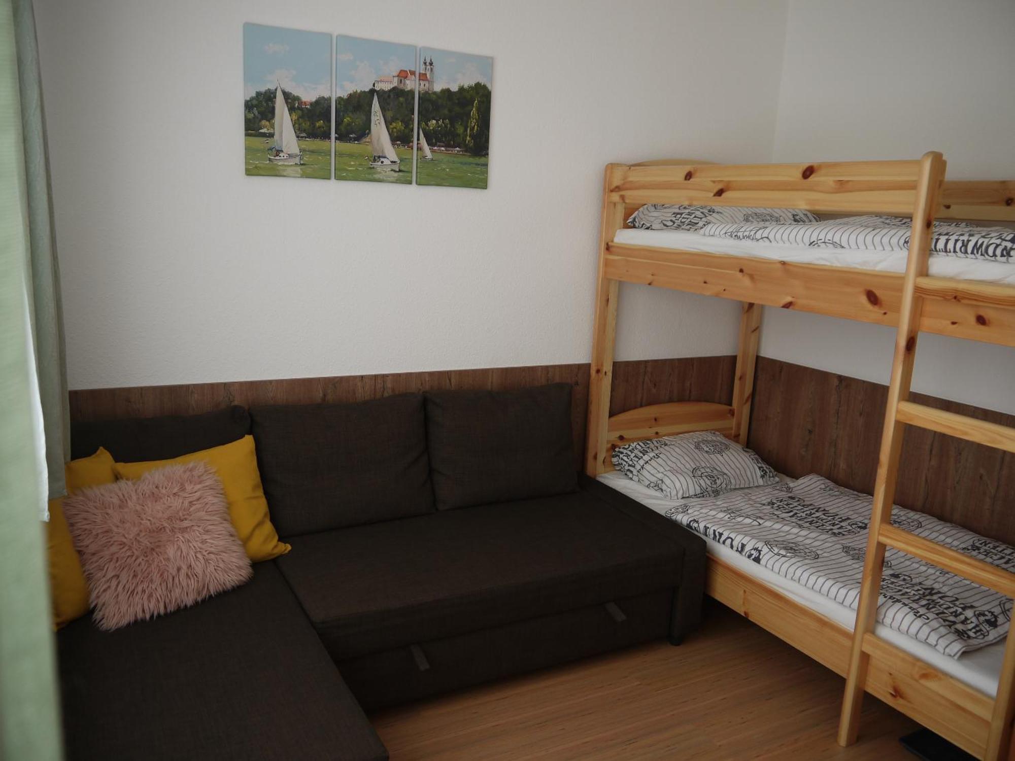 Vizparti Sas Apartman Сиофок Екстериор снимка